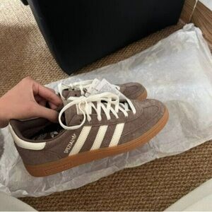 NWT Women's Adidas Handball Spezial Shoes Brown White